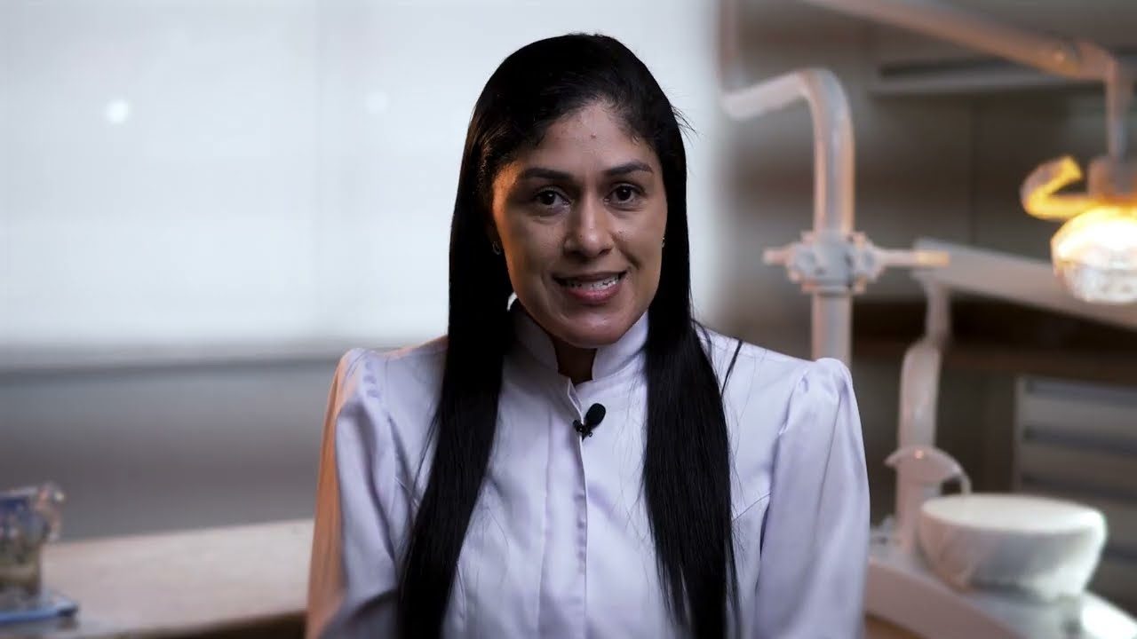Clinica-Ferrari-Odontologia_thumbnail-video-institucional